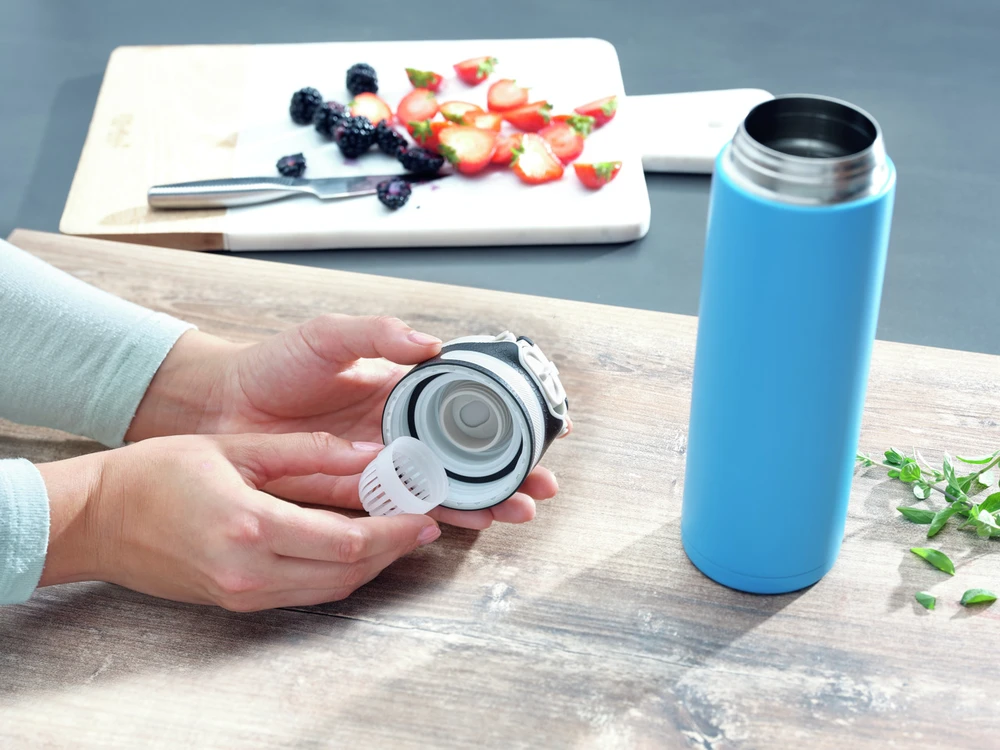 Leifheit Termos Flip, 600 ml, akwamarynowy