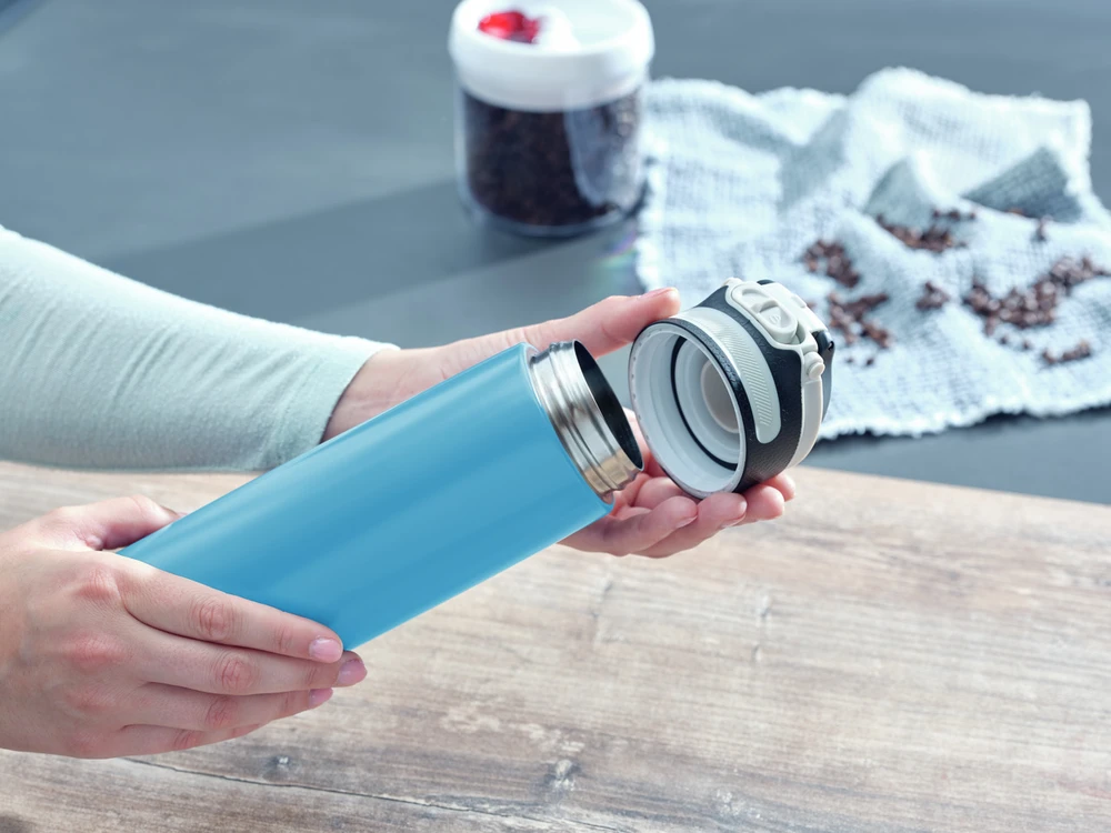 Leifheit Termos Flip, 600 ml, akwamarynowy