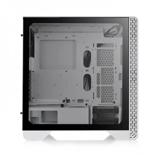„Thermaltake S300“ grūdinto stiklo sniegas