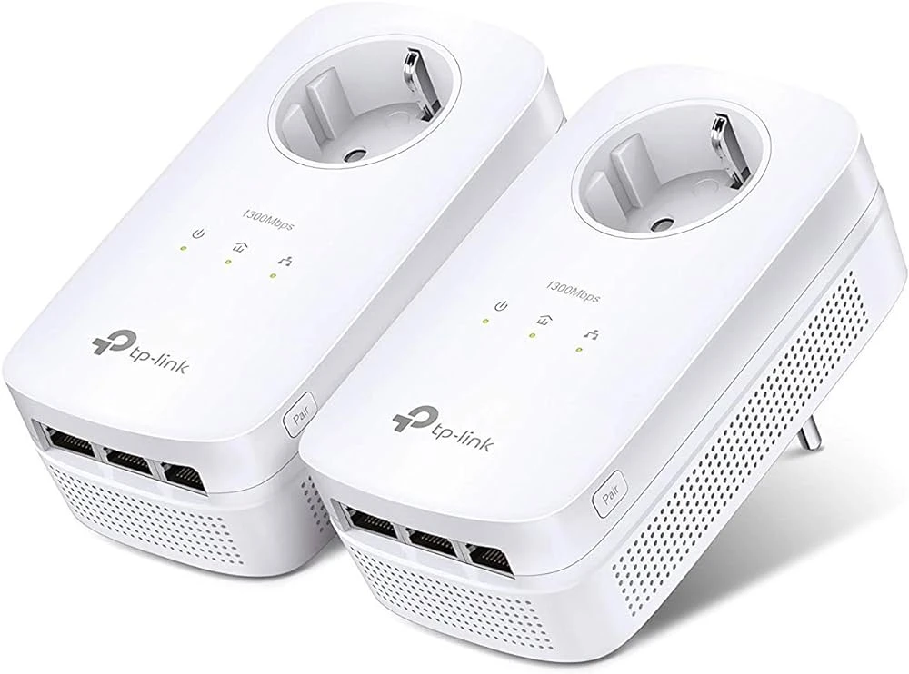 TP-Link AV1300 3 prievadų "Gigabit Passthrough Powerline" elektros tinklo adapterio pradinis rinkinys (TL-PA8030P KIT)