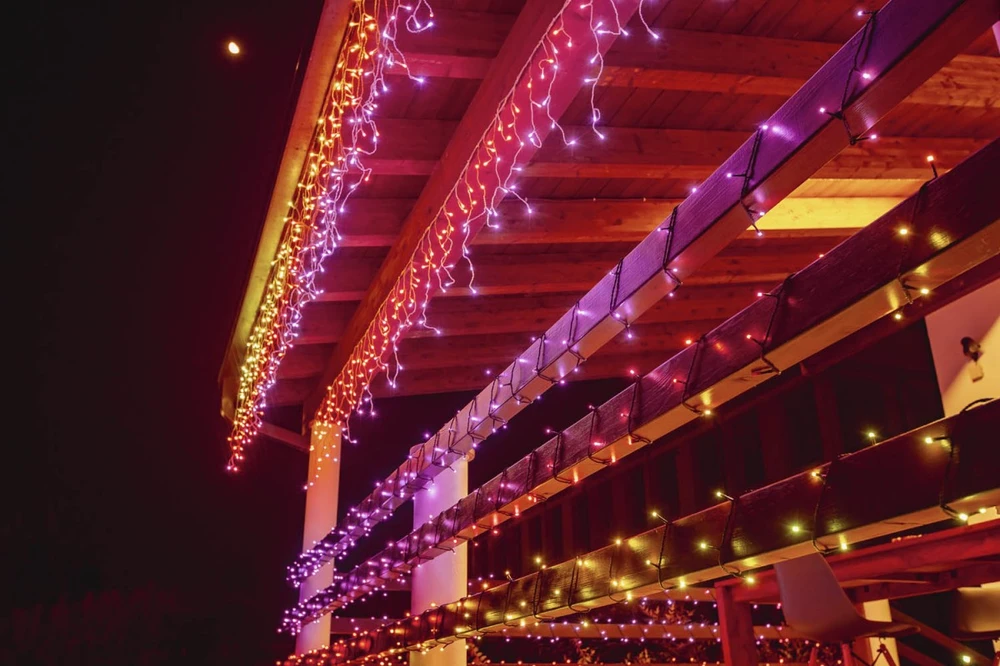 Kalėdinė lempučių girlianda Twinkly Icicle 190 Special LED RGB+W, varvekliai, daugiaspalvė