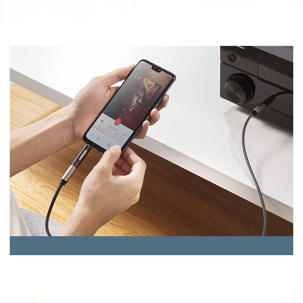 UGREEN adapteris / adapteris 3.5 mm-es lizdas-ről 6.5 / 6.35 mm-es mini jack-re (szürke)