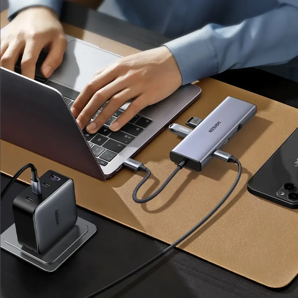 Ugreen CM498 15600 USB-C adapteris – 3x USB-A 3.0 | HDMI | VGA | RJ45 | SD | TF kortelių skaitytuvas | USB-C PD – pilkas