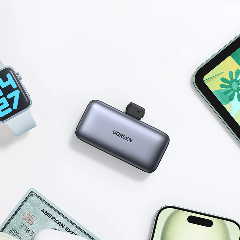 Nešiojama išorinė baterija UGREEN PB503, 5000 mAh 22,5 W, su integruotu USB-C kištuku