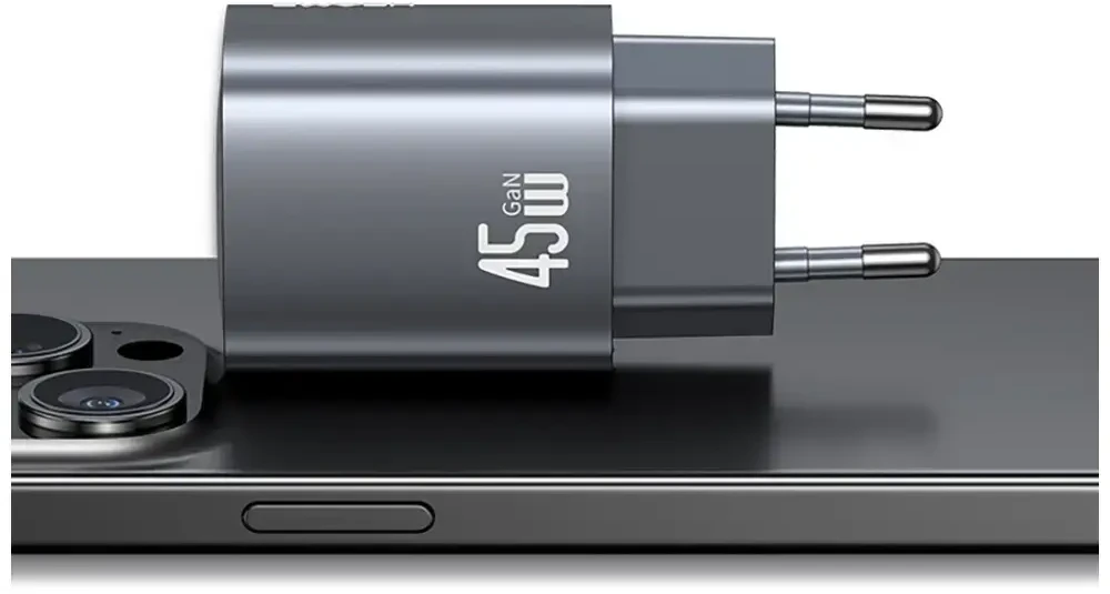 Laidinis įkroviklis USAMS CC290 T66 45W GaN 1xUSB-A 1xUSB-C sidabrinis