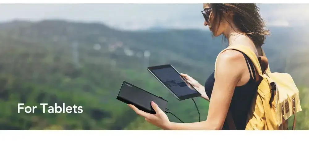 Nešiojamoji baterija Veger TCE130 (W2503) PD 130W 25000 mAh su integruotais C tipo laidais / Lightning juodas