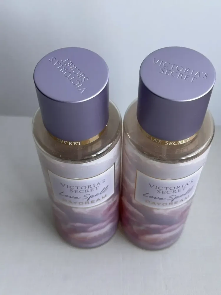 Victoria Secrets Victoria's Secrets Victoria's Secret Love Spell Daydream kvapioji dušo želė, 250 ml