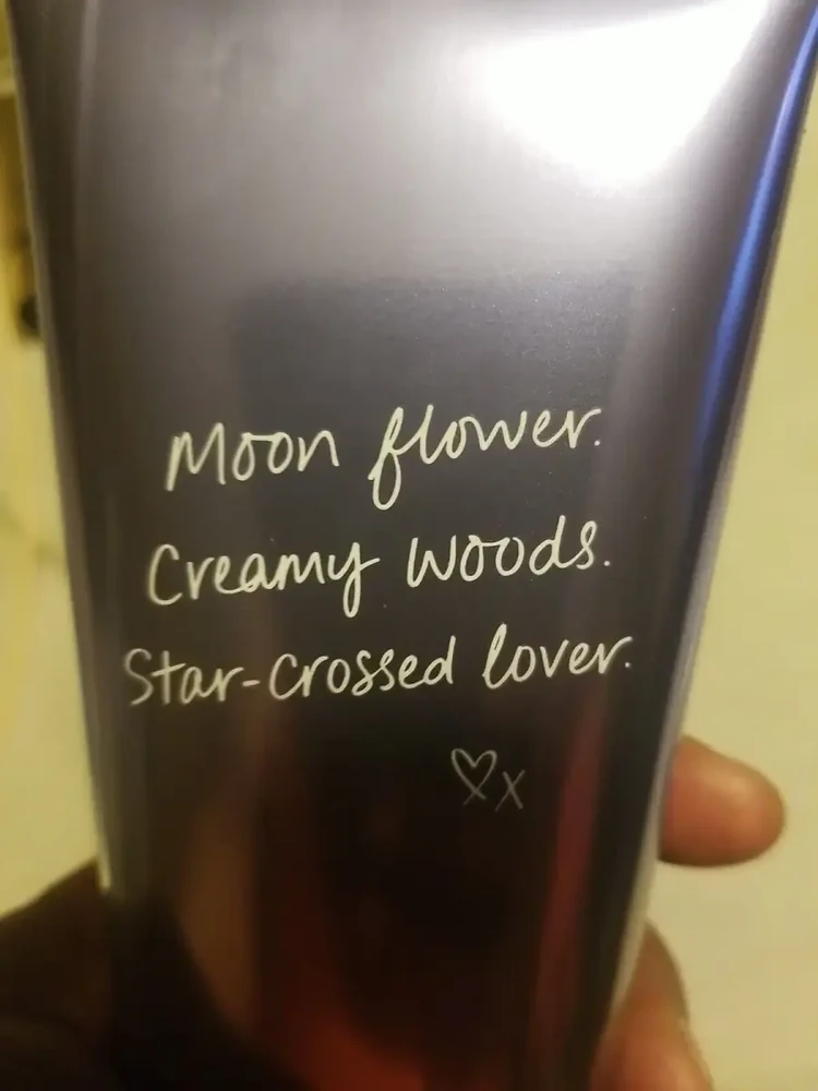 Kūno dulksna Victoria's Secret Midnight Bloom, 250 ml