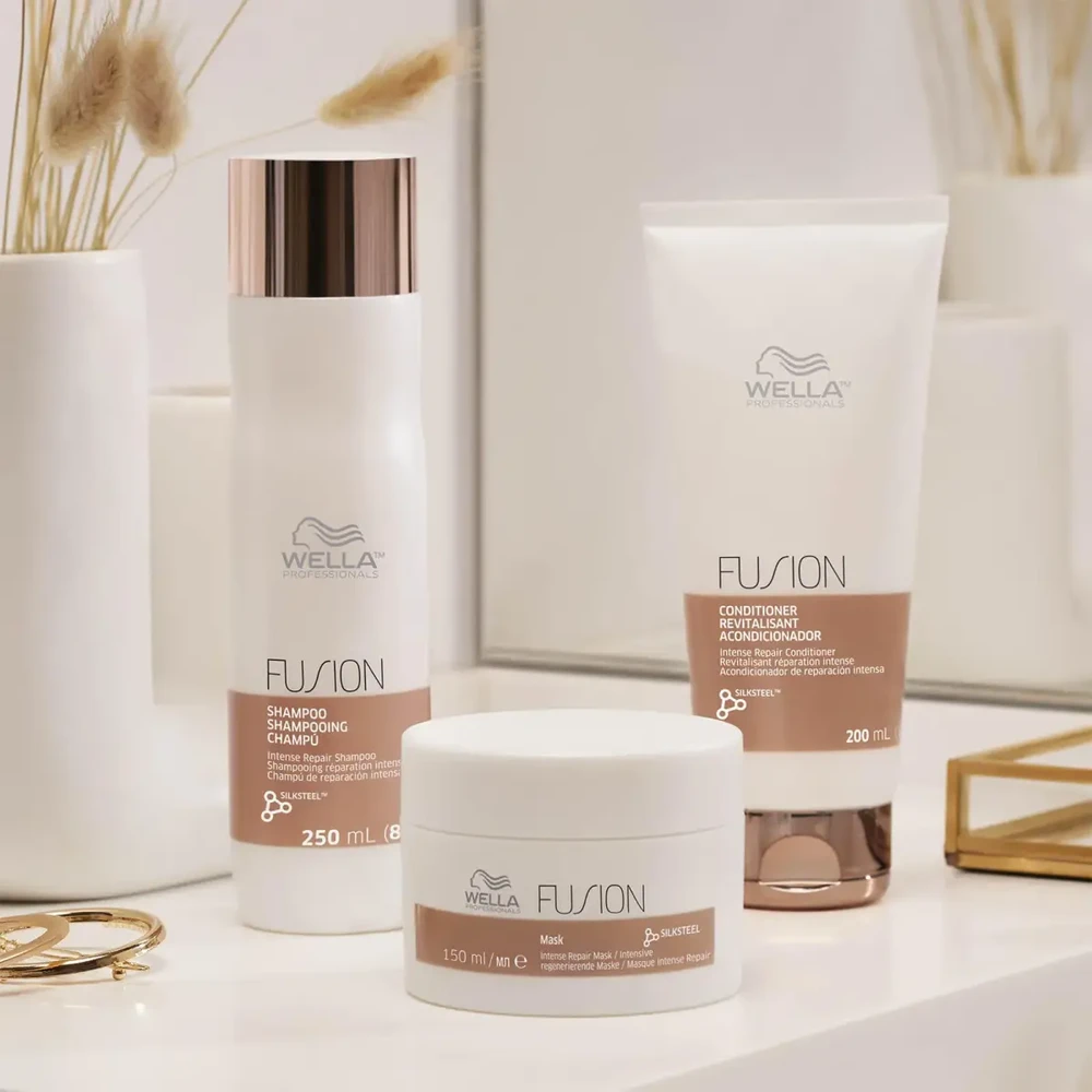 Atkuriamoji plaukų kaukė Wella Fusion, 150 ml