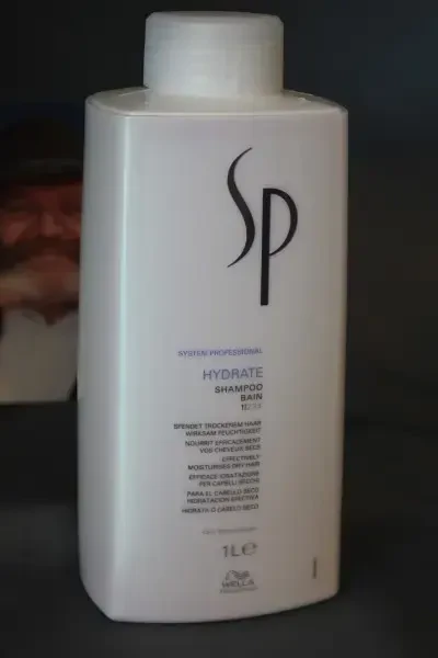 Wella System Professional Drėkinamasis šampūnas Wella SP Hydrate Šampūnas 1000ml