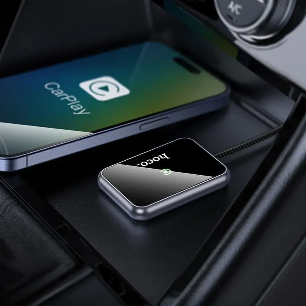Wireless CarPlay adapter Hoco USB A / USB C HU1 juodas