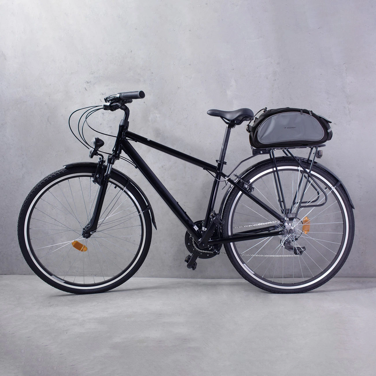 Wozinsky bike carrier bag with shoulder strap 13l juodos spalvos (WBB1BK)
