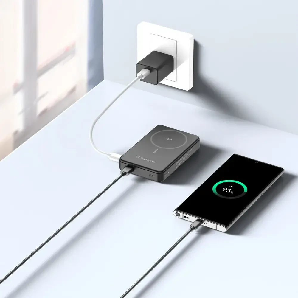 Powerbank Wozinsky WLWP-10KA0Y3S 22.5W PD Qi2 10000 mAh, su stoveliu, 1x USB-A, 1x USB-C – juodos spalvos