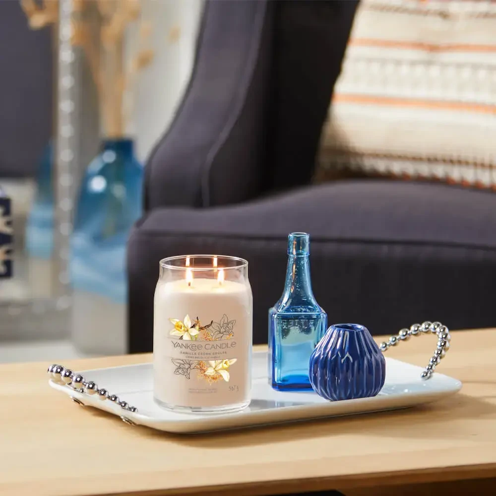 Yankee Candle Aromatinė žvakė "Signature" didelė stiklinė Vanilla Creme Brulée 567 g