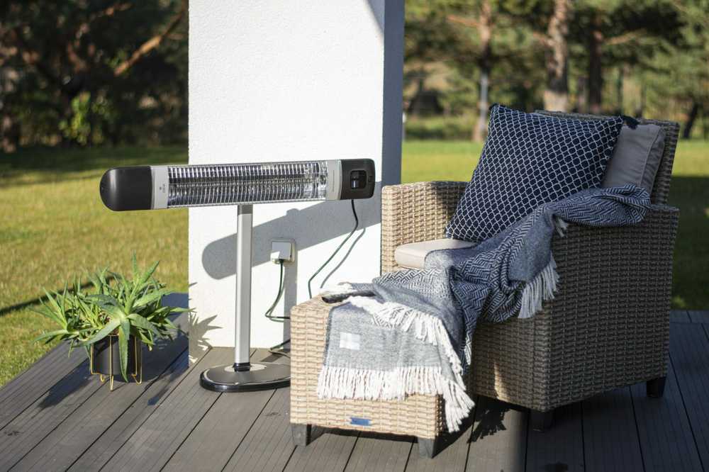 4IQ Infraraudonųjų spindulių šildytuvas “Mila” 2500W, juodas