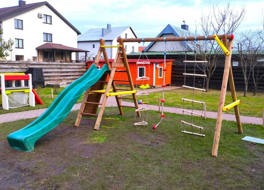 4IQ Tamsiai žalia čiuožykla 290 cm