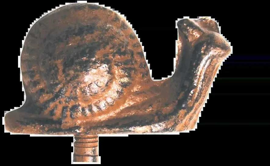 Esschert_Des Augalo atrama PY25, 131 cm x 6.2 cm x 2.8 cm, bronzos