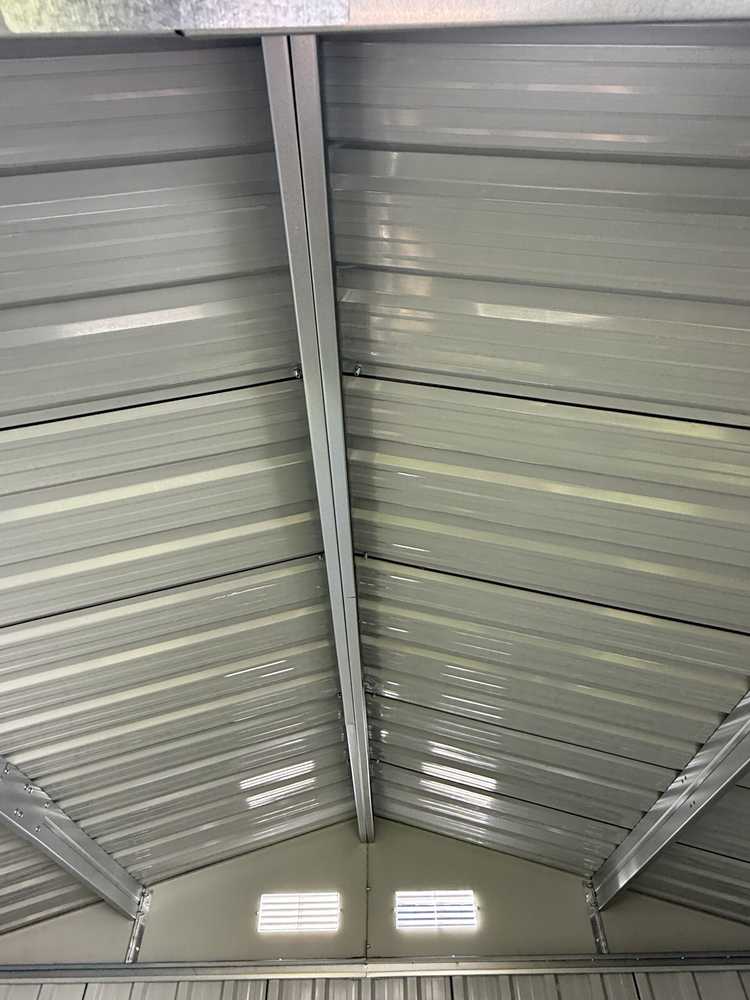Metalinis sandėliukas 4,6 m², antracito, 237 × 195 × 208/172 cm