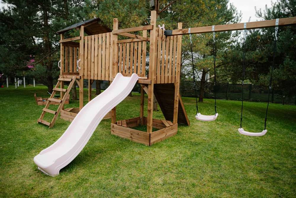 Pastelinė rožinė čiuožykla 220 cm