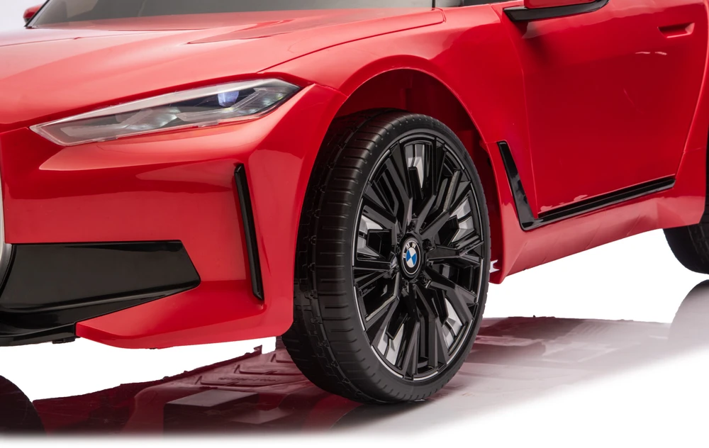 Vaikiškas elektromobilis HATIS “BMW I4”, raudonas