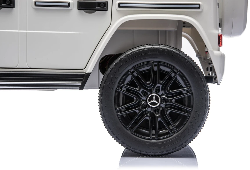 Vaikiškas elektromobilis HATIS “Mercedes-Benz G 580”, baltas