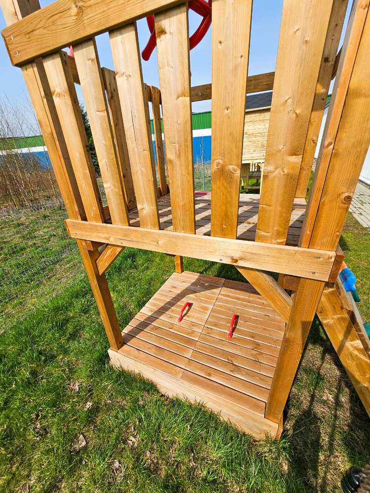 Vaikų žaidimų aikštelė „Varpelis“