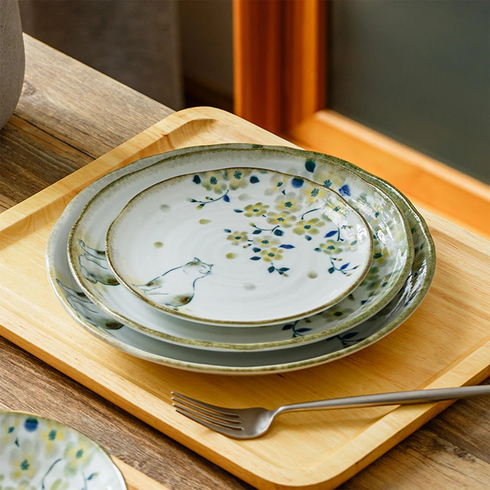 Lova Home4You Lėkštė „HIDAMARI“, D 21,6 x H 2,5 cm, su katinu ir sakurų žiedais