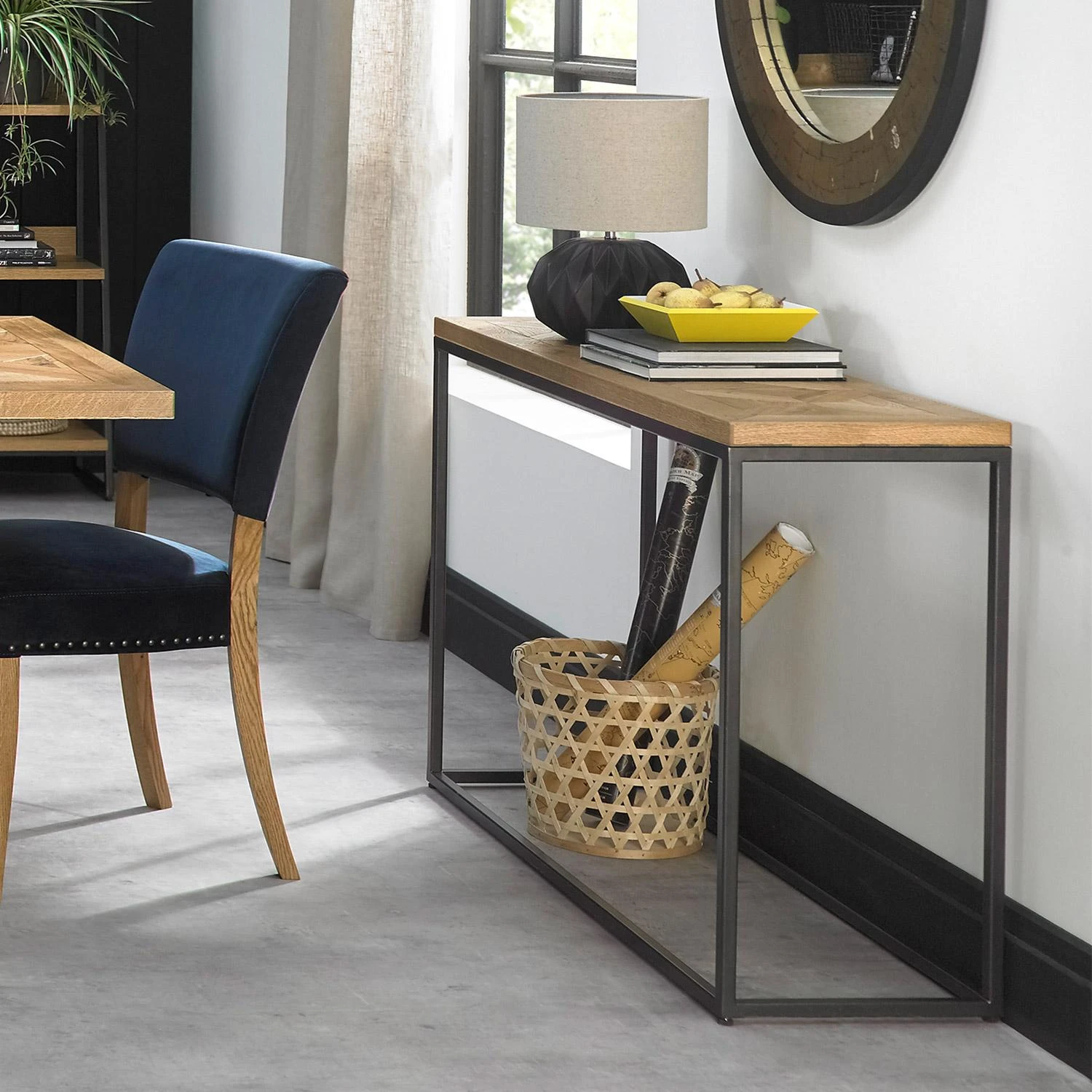 Fotelis Home4You Šonininis staliukas INDUS 116x37xh77cm