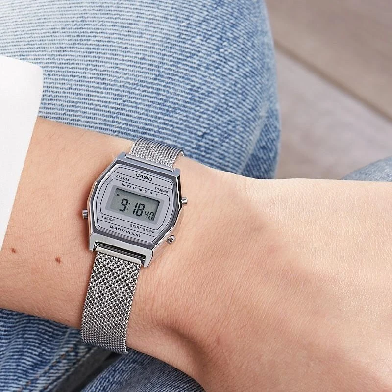 Laikrodis Casio LA670WEM-7EF