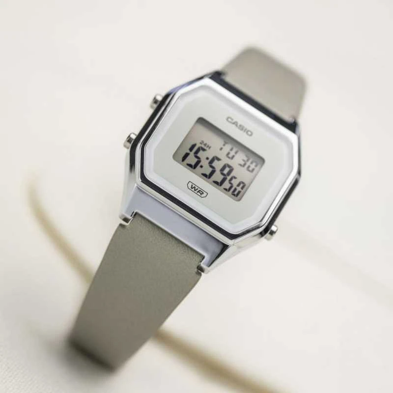 Laikrodis CASIO Vintage LA680WEL-8EF