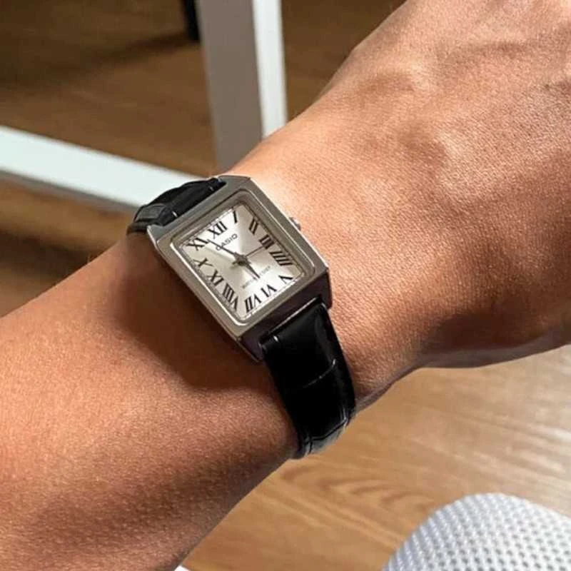 Laikrodis moterims CASIO LTP-B150L-7B1EF + dėžutė