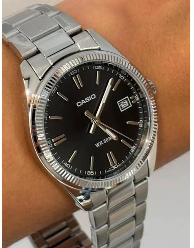 Laikrodis Casio Collection Vintage CASIO COLLECTION modelis UNISEX DATE - Juodas