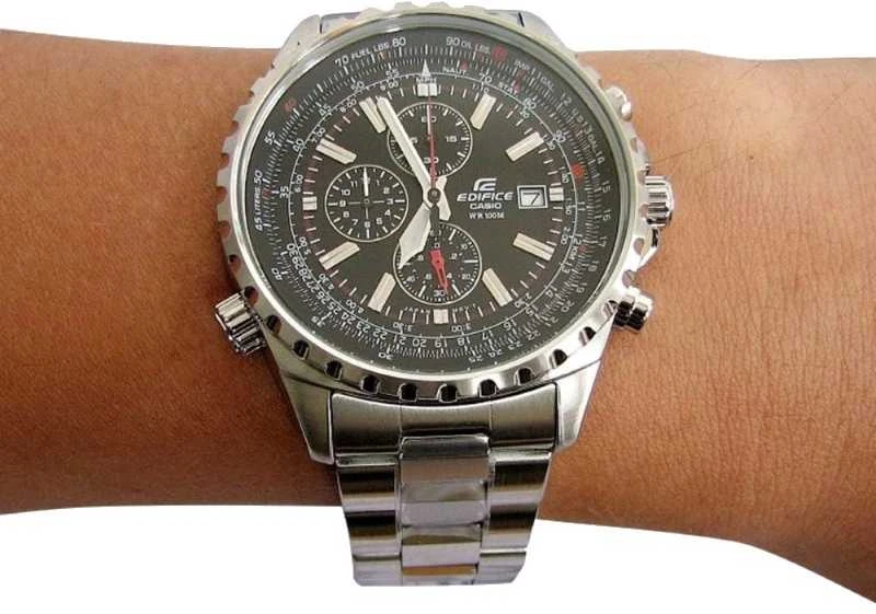 Laikrodis Casio EF-527D-1AVEF - Sukurtas aviatoriams