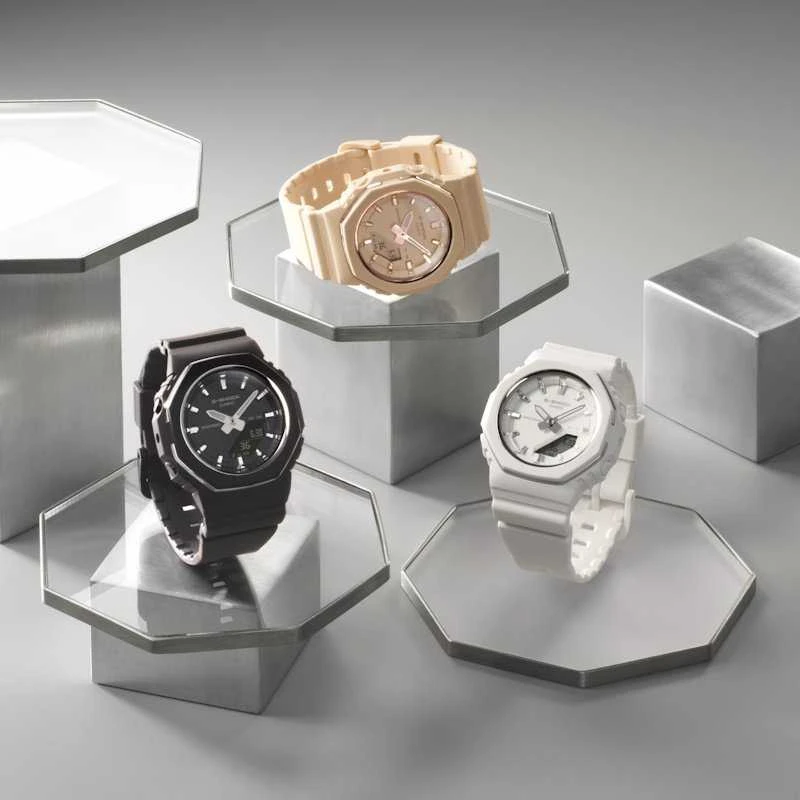 Laikrodis Casio G-shock analoginis-skaitmeninis moteriškas GMA-P2110-1AER