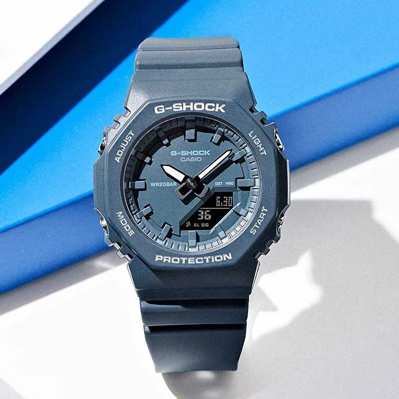 Laikrodis Casio G-shock analoginis-skaitmeninis moteriškas GMA-P2100BA-2AER