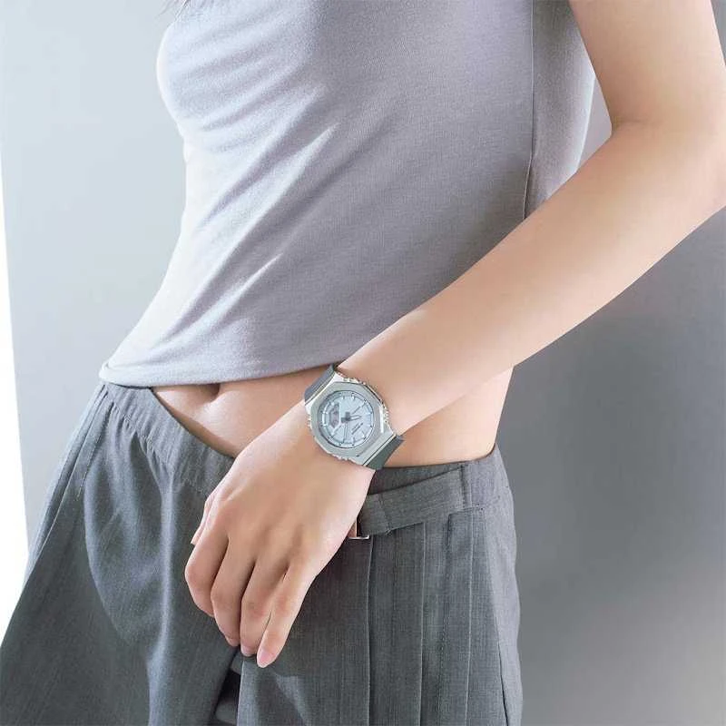 Laikrodis Casio G-Shock analoginis-skaitmeninis moterims GM-S2110-2AER