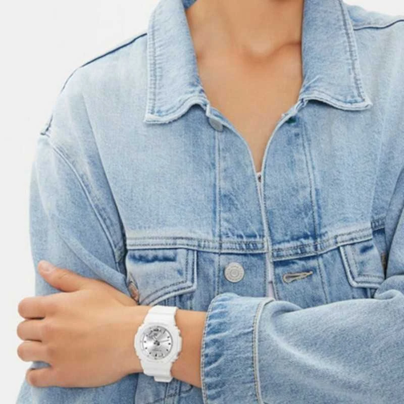Casio G-shock analoginis-skaitmeninis moteriškas laikrodis GMA-P2100VA-7AER