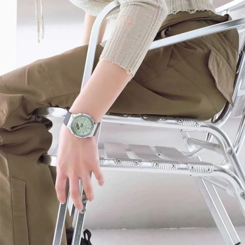 Laikrodis Casio G-shock analoginis-skaitmeninis moteriškas GM-S2110-3AER