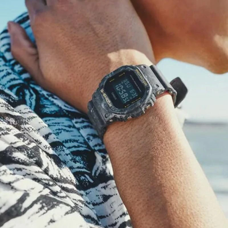 Laikrodis CASIO G-Shock DW-5600NN-1ER