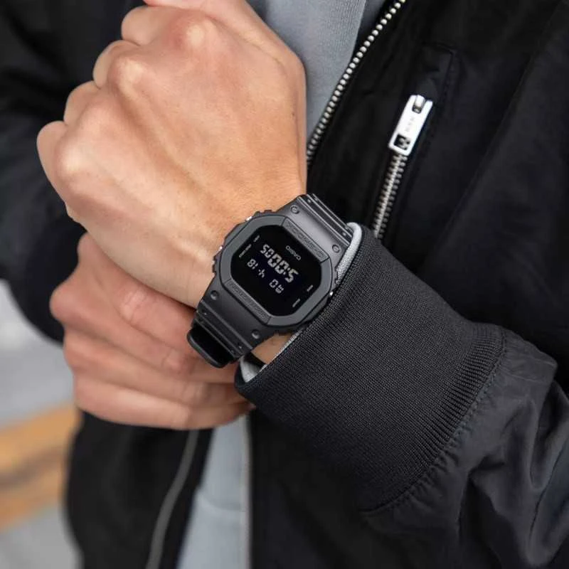 Laikrodis Casio G-Shock DW-5600UBB-1ER