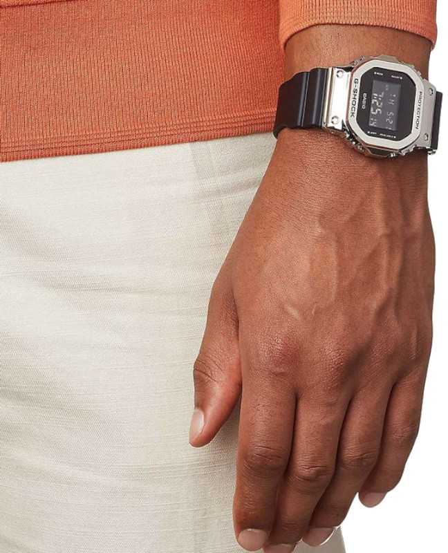 Laikrodis Casio G-Shock GM-5600U-1ER