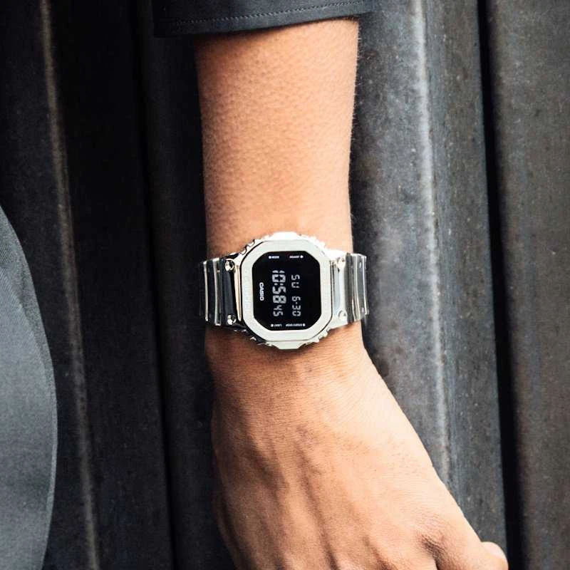 Laikrodis Casio G-Shock GM-5600YM-8ER