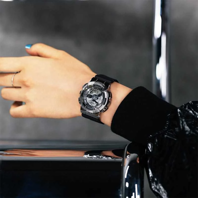 Laikrodis Casio G-shock GM-S110-1AER