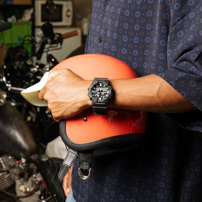 Laikrodis „Casio G-shock Origin GA-010-1AER“ laikrodžio laikrodžio anglies pluošto šerdies apsauga