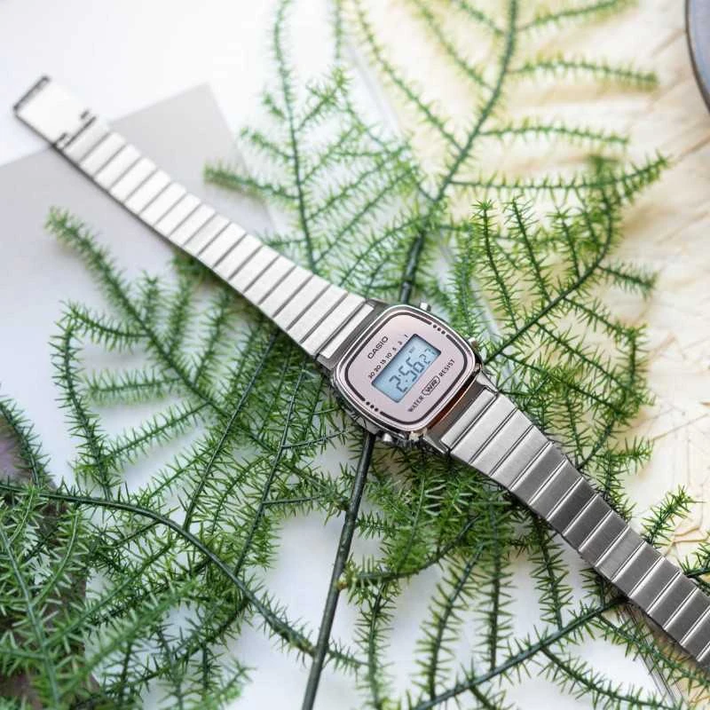 Laikrodis Casio Collection Vintage Casio LA670WES-4AEF
