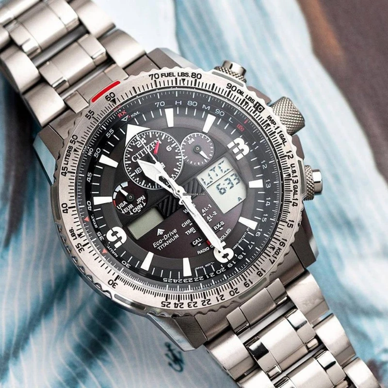 Laikrodis „Citizen PROMASTER SKY Eco-Drive“ radijo bangomis valdomas JY8100-80L
