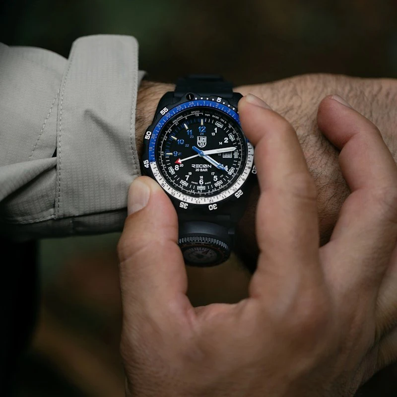 Laikrodis Luminox Land Recon Nav Spec XL.8833