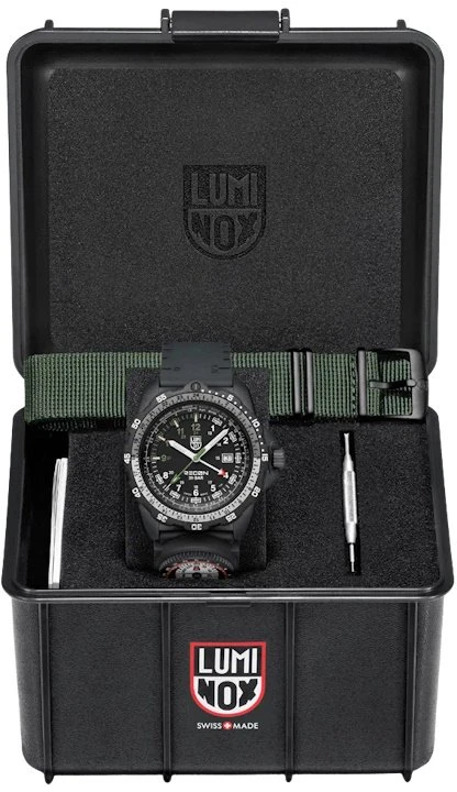 Laikrodis Luminox Land Recon Nav Spec XL.8837.SET (+ spare strap)