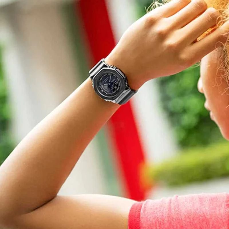 Casio G-shock analoginis-skaitmeninis moteriškas laikrodis GM-S2110B-8AER