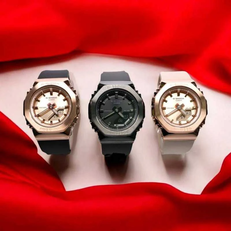 Casio G-shock analoginis-skaitmeninis moteriškas laikrodis GM-S2110B-8AER